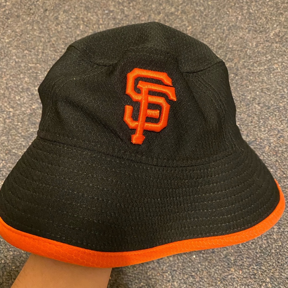 SF Giants bucket hat